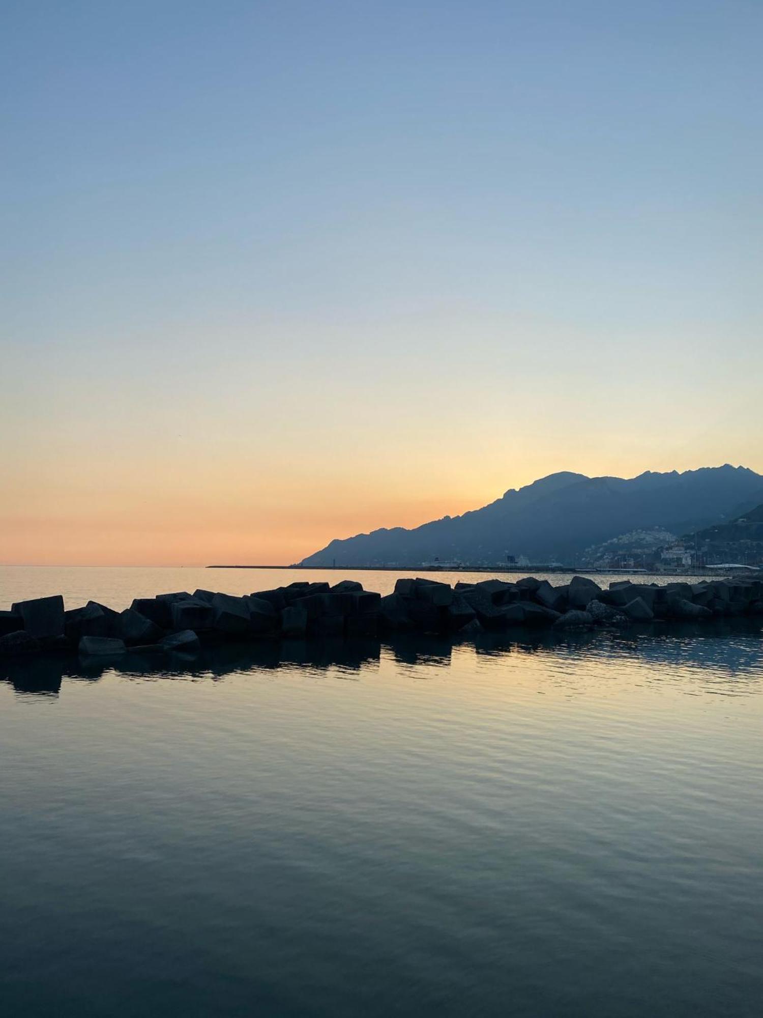 Suites Cielo Stellato On Concordia Sea Salerno Exterior photo